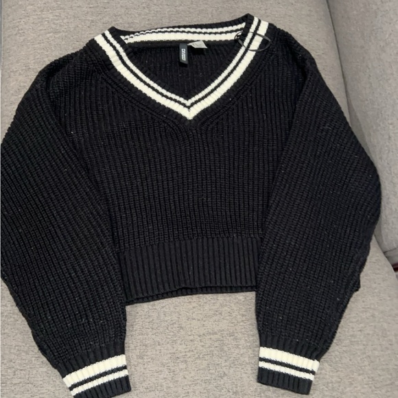 H&M knitted sweater - Picture 1 of 1